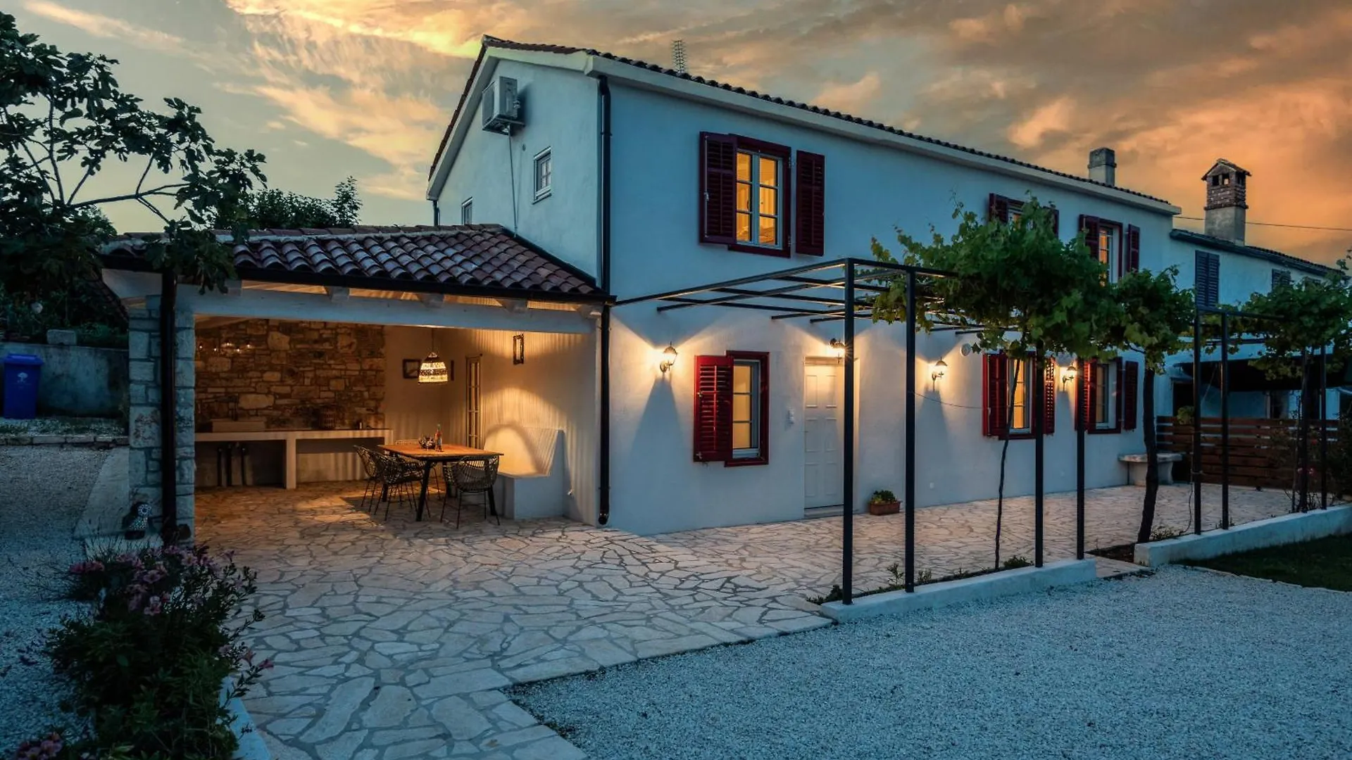 הוילה Peruški Casa Mirna For 7 People Near Pula With Sea View & Only 2 Km From The Sea קרואטיה